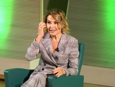 Barbara d'Urso torna su Canale 5 e rivela tutto: frecciate col cuore!