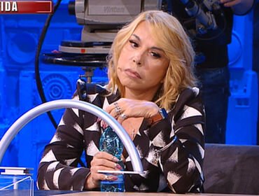 Anna Pettinelli in bilico ad Amici 24: che combina Maria De Filippi