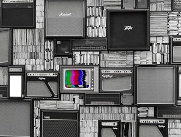 Ascolti TV 11 luglio, domenica speciale per l'Italia: boom per Tv8 e Rai 1