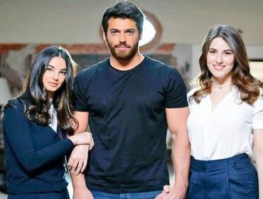 Stasera in tv, 11 marzo 2021: Che Dio ci aiuti e Vacanze ai Caraibi