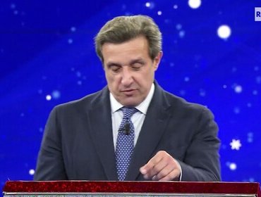 L'Eredità, Flavio Insinna affascinato dal campione Mattia: 'è insuperabile'