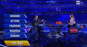 L’Eredità, Sabina sbaglia la scena: ’Se ognuno facesse il suo, non ci sarebbe improvvisazione’