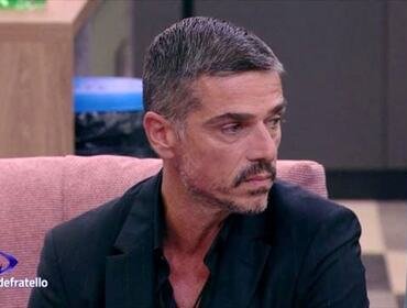 GF, Massimiliano Varrese sbotta contro i coinquilini: «Questa è casa mia»