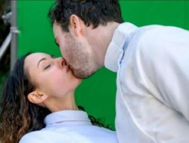Tempesta d'amore, anticipazioni 29 dicembre: un bacio inaspettato