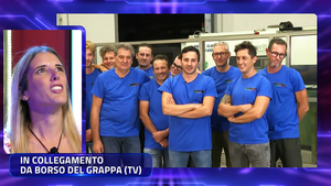 Grande Fratello, gesto a luci rosse in diretta (VIDEO): la regia toppa