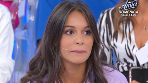 Anticipazioni Uomini e Donne 29 e 30 gennaio: Beatriz contro lo staff