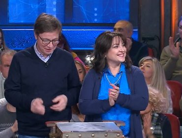Soliti Ignoti – Il ritorno, si vince con Paola e Paolo da Viterbo: la coppia corre un rischio e sbanca