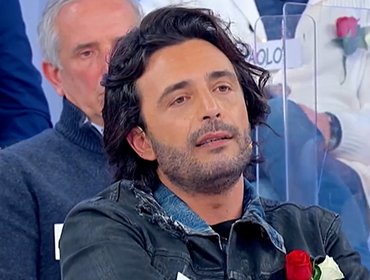 Uomini e Donne, tensione tra Armando e Aneta: 'Mi tiro fuori da questo harem'