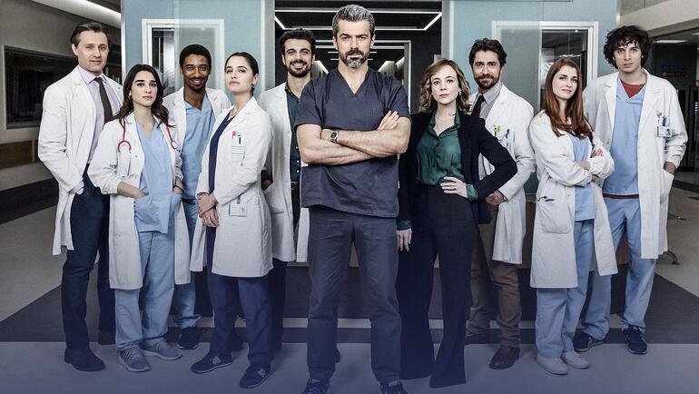 Fiction Rai gennaio 2022: il ritorno di Doc-nelle tue mani e due novità