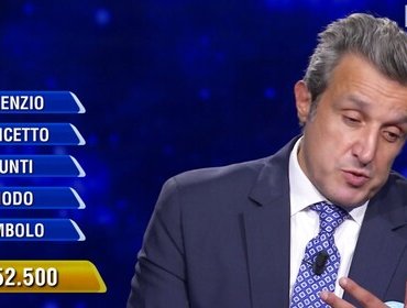 L'Eredità, Flavio Insinna e le parole commoventi per Gigi Proietti