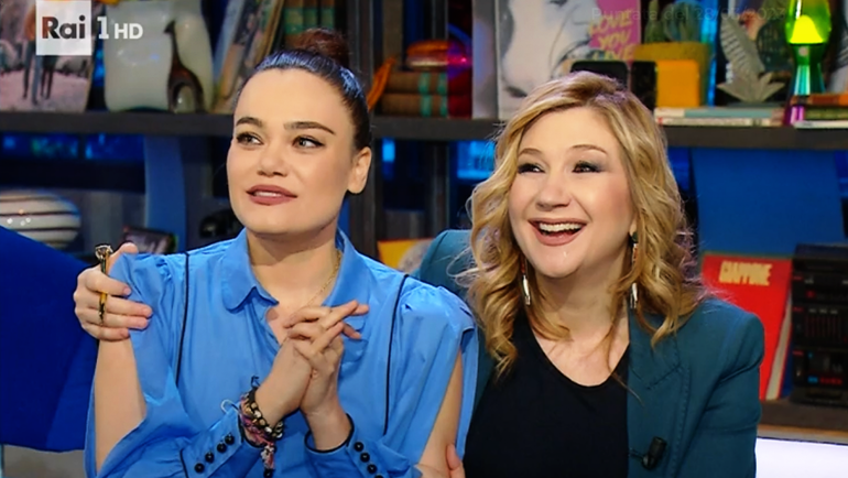 Oggi è un Altro Giorno: Romina Carrisi mandata via? Serena Bortone tace