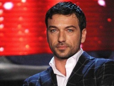 Costantino Vitagliano malattia, bloccato a letto: parla la fidanzata