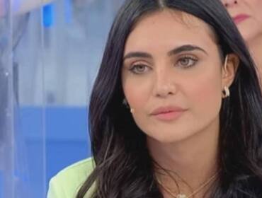 Valeria Cardone, ex UeD, sta perdendo i capelli e si sfoga: «Ho paura»