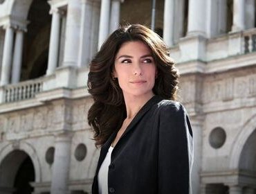 Stasera in tv, oggi 22 settembre 2021: L'ispettore Coliandro e Luce dei tuoi occhi 
