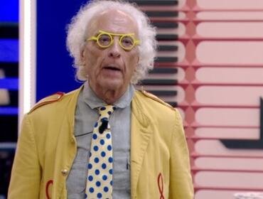 GF, Giampiero Mughini su una concorrente: «Hai futuro da zocc**a»