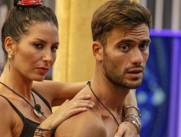 Gf Vip, Elisabetta Gregoraci saluta Pierpaolo Pretelli: «Tu lo devi fare»