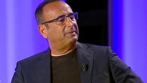 Maurizio Costanzo Show: Carlo Conti in lacrime parlando di Fabrizio Frizzi