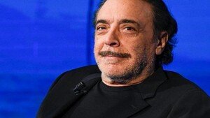 Il Collegio 2022, Nino Frassica nuova voce narrante: via Giancarlo Magalli