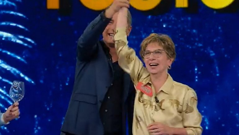 L'Eredità, Tiziana riscuote una mega vincita e rischia di cadere dalla sorpresa
