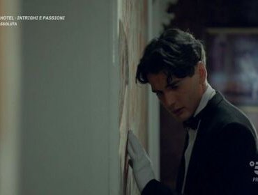 Stasera in tv, oggi 18 luglio 2021: Grand Hotel e Vivi e lascia vivere