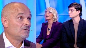 Maria De Filippi sbotta a C’è Posta Per Te: pazienza persa con i mittenti