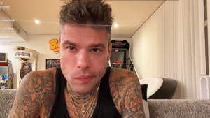 Pomeriggio 5 «programma di m*rda»: attacco di Fedez senza vergogna