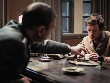 Lezioni di Persiano: trama, trailer e cast del film in onda il 26 gennaio su Rai 1