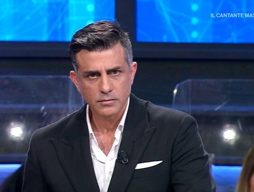 Ascolti TV 25 marzo, Simone Montedoro 'immobile' nel finale dei Soliti Ignoti