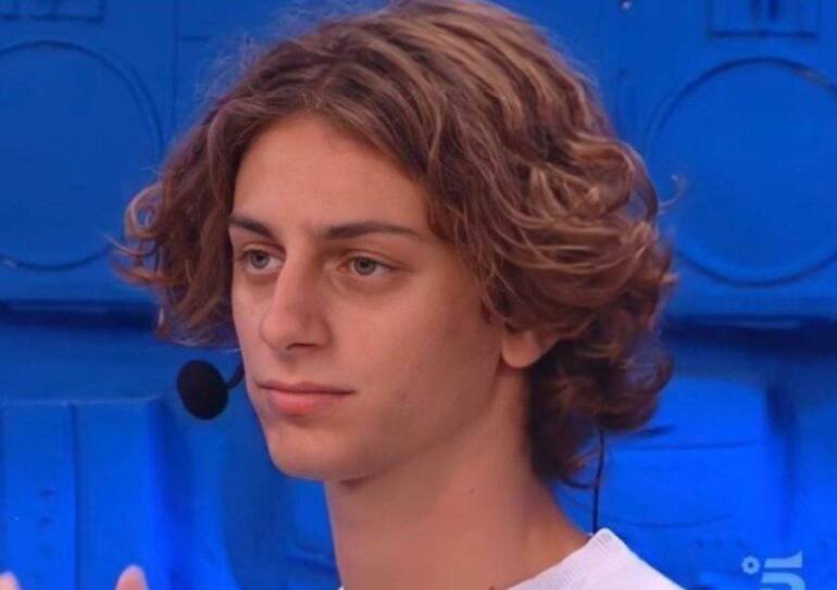 Amici 21, Albe si lagna e Anna Pettinelli lo cicchetta: 'Vessicchio è il verbo'