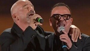Eros Ramazzotti, la dedica alla piccola Elena al concerto di Gigi D'Alessio