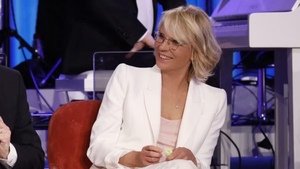 Maria De Filippi e i fiori alla figlia di Costanzo: chi è Camilla
