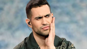 Mahmood a CTCF non può cantare: vietato da regolamento Sanremo