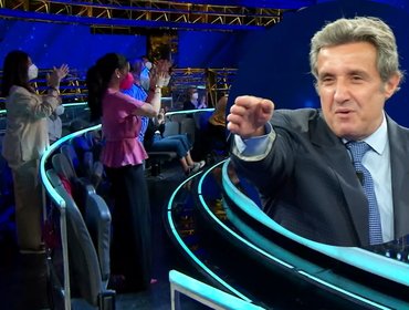 L'Eredità, standing ovation per Flavio Insinna e si torna a brindare