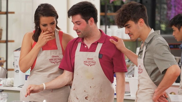 Bake Off Italia 2022, torna Damiano Carrara: ecco chi va in semifinale