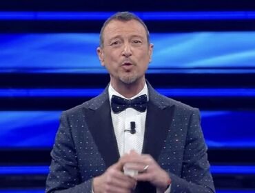 Sanremo 2024, Amadeus vuole quattro cantanti come vallette: chi sono, il gossip