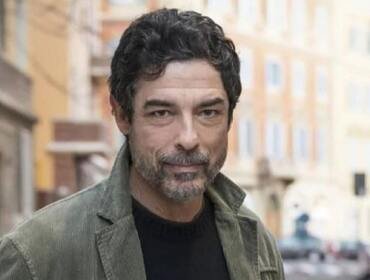 Un professore, trama 2^ puntata 18 novembre: Manuel sempre più nei guai