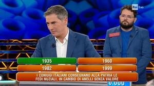 Marco Liorni loda Oro alla Patria (fascista) a L'Eredità, è polemica. VIDEO