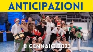 Anticipazioni Amici 22, domenica 8 gennaio: eliminati, sfide e ospiti