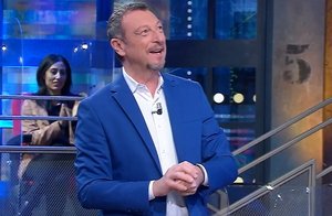 Ascolti TV 19 marzo, palinsesto capovolto e Soliti Ignoti incassa un brusco flop