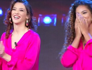 L'Eredità, la professoressa Samira al settimo cielo: madre e cugino in studio