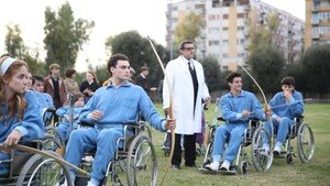 Programmi tv stasera, 16 maggio 2022: A muso duro e L'Isola dei Famosi