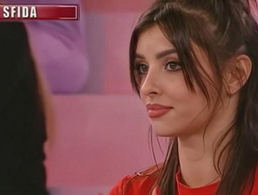 Ascolti TV 12 dicembre, Amici di Maria senza rivali: sospesa la maglia di Cosmary