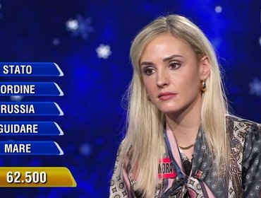 L'Eredità, Flavio Insinna e la novità del game show: Alessandra perde la spedizione