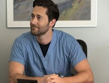 Stasera in tv, oggi 29 giugno 2021: New Amsterdam e Innamorato pazzo