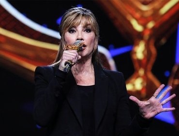 Milly Carlucci segnata da un intervento: il dolore non l'abbandona mai