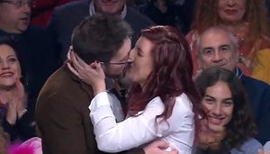 Soliti Ignoti – Il ritorno, la coppia modenese trionfa: il gesto finale davanti ad Amadeus