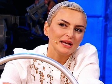 Amici 22: Arisa fidanzata dopo Vito Coppola? Rivelazioni su vita privata