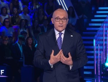 Grande Fratello cambia giorno dopo il tonfo: non sfida Tale e Quale Show