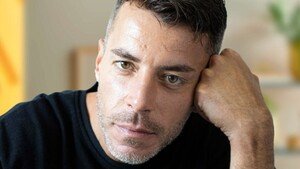 Uomini e Donne, Diego Tavani commenta Ida Platano. Poi, il messaggio a Luca Salatino
