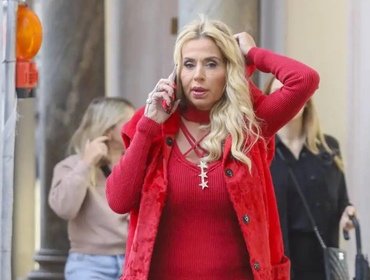 Valeria Marini aggredita come sta: chi è l'uomo e la vicenda